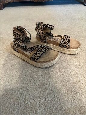 Leopard Print Platform Espadrille Sandals - Women
